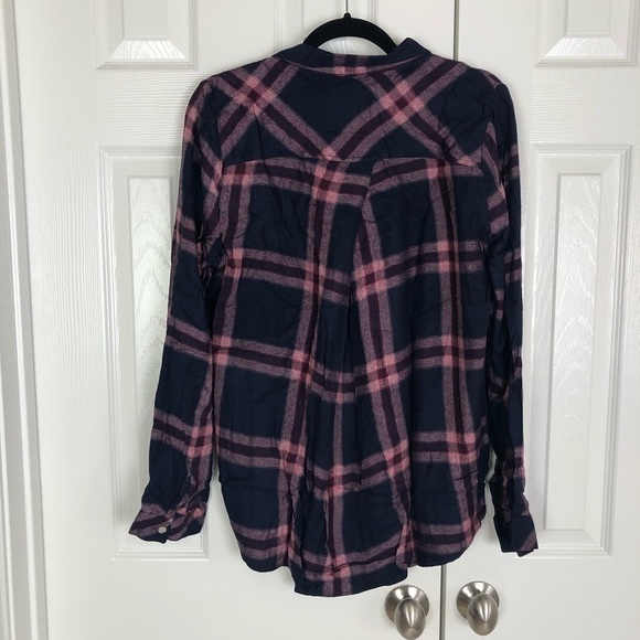 New Francesca’s Alisha Plaid Button Down Top - Picture 6 of 11